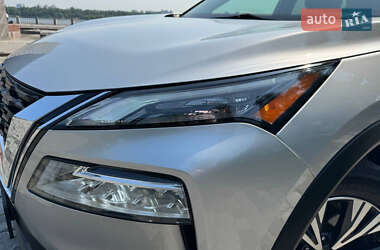 Внедорожник / Кроссовер Nissan Rogue 2021 в 