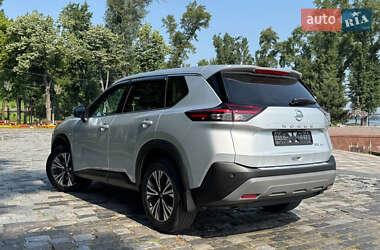 Внедорожник / Кроссовер Nissan Rogue 2021 в 