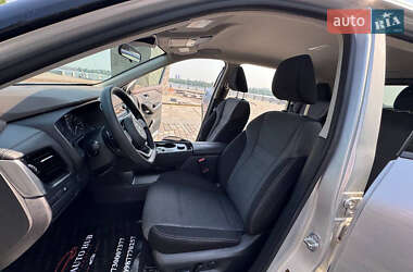 Внедорожник / Кроссовер Nissan Rogue 2021 в 