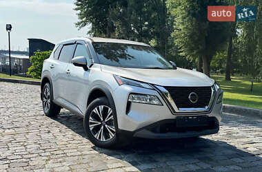 Внедорожник / Кроссовер Nissan Rogue 2021 в 