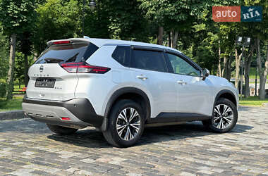 Внедорожник / Кроссовер Nissan Rogue 2021 в 