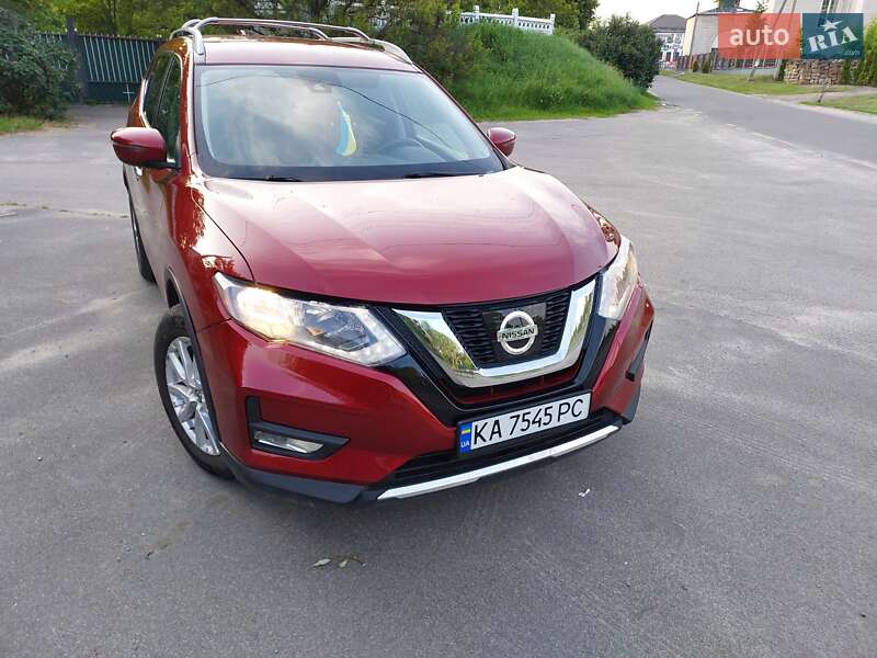 Внедорожник / Кроссовер Nissan Rogue 2019 в Киеве