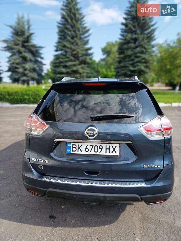 Позашляховик / Кросовер Nissan Rogue 2015 в Рівному