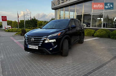 Внедорожник / Кроссовер Nissan Rogue 2024 в 