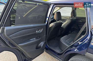 Внедорожник / Кроссовер Nissan Rogue 2024 в 