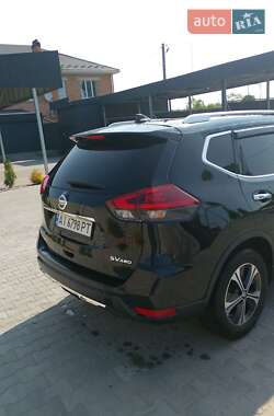 Внедорожник / Кроссовер Nissan Rogue 2018 в 