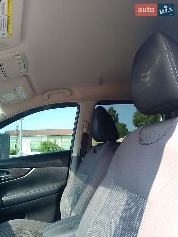 Позашляховик / Кросовер Nissan Rogue 2018 в Таращі