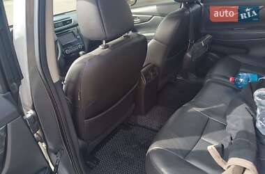 Внедорожник / Кроссовер Nissan Rogue 2014 в 