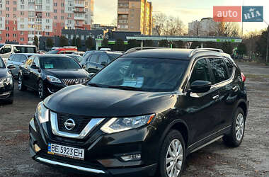 Внедорожник / Кроссовер Nissan Rogue 2017 в 