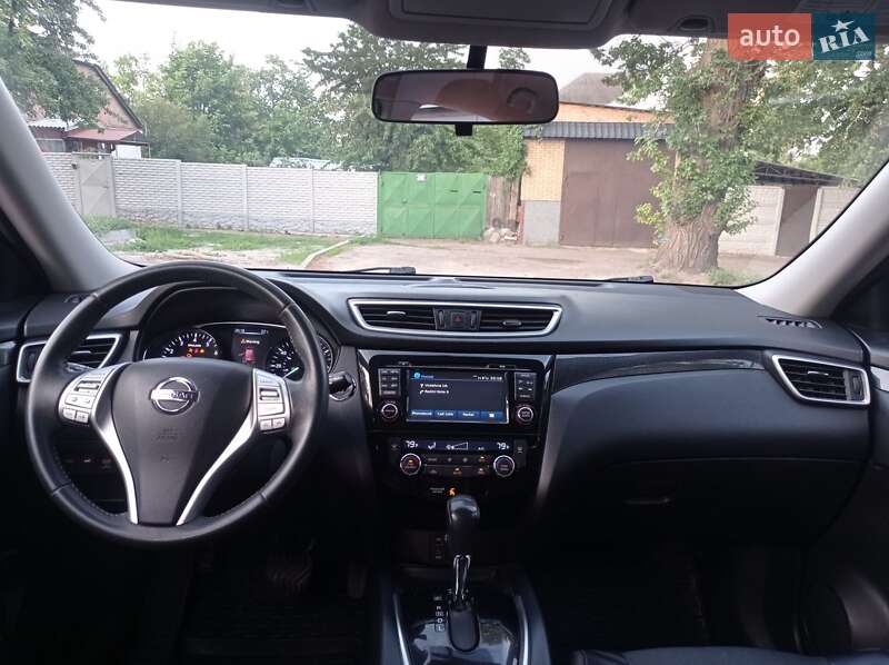 Позашляховик / Кросовер Nissan Rogue 2016 в Харкові
