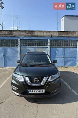 Позашляховик / Кросовер Nissan Rogue 2017 в Києві