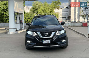 Позашляховик / Кросовер Nissan Rogue 2017 в Дніпрі
