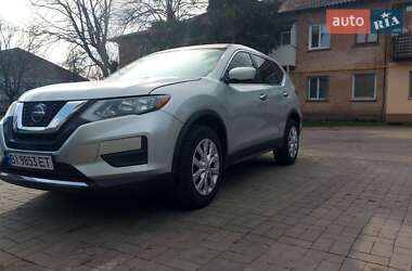 Позашляховик / Кросовер Nissan Rogue 2017 в 