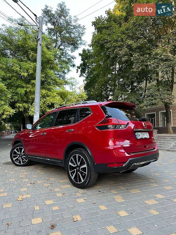 Внедорожник / Кроссовер Nissan Rogue 2017 в Одессе