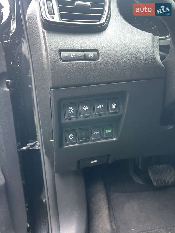 Внедорожник / Кроссовер Nissan Rogue 2020 в Кременчуге