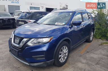 Позашляховик / Кросовер Nissan Rogue 2017 в 