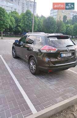 Внедорожник / Кроссовер Nissan Rogue 2016 в 