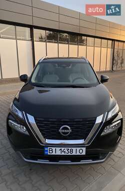 Позашляховик / Кросовер Nissan Rogue 2023 в Пирятині