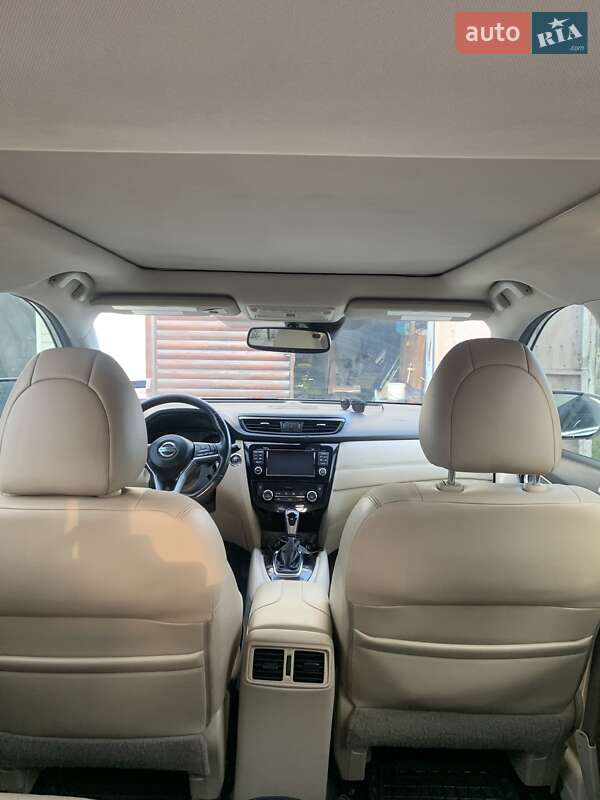 Позашляховик / Кросовер Nissan Rogue 2017 в Білій Церкві
