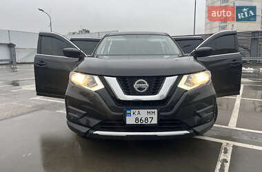 Внедорожник / Кроссовер Nissan Rogue 2017 в Киеве