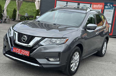 Внедорожник / Кроссовер Nissan Rogue 2016 в Львове