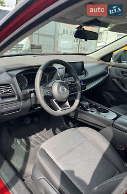Внедорожник / Кроссовер Nissan Rogue 2021 в 