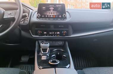 Внедорожник / Кроссовер Nissan Rogue 2024 в 
