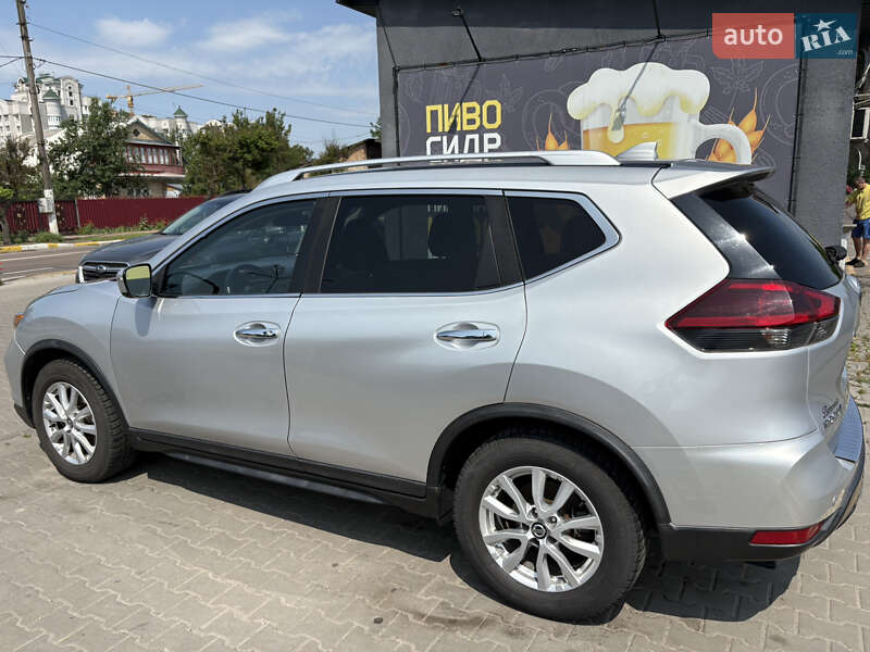 Позашляховик / Кросовер Nissan Rogue 2019 в Києві