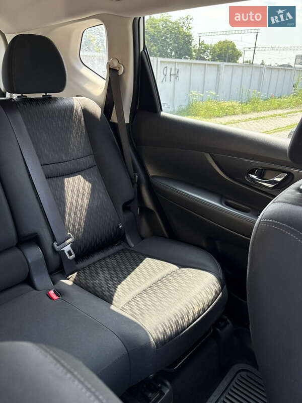 Позашляховик / Кросовер Nissan Rogue 2019 в Києві