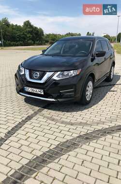 Внедорожник / Кроссовер Nissan Rogue 2017 в Львове
