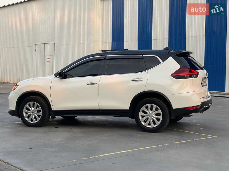 Внедорожник / Кроссовер Nissan Rogue 2017 в Одессе