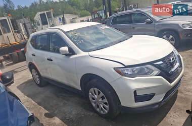 Внедорожник / Кроссовер Nissan Rogue 2017 в Львове