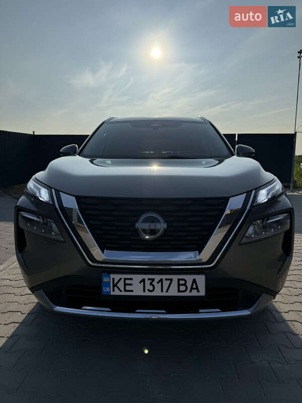 Внедорожник / Кроссовер Nissan Rogue 2023 в Днепре
