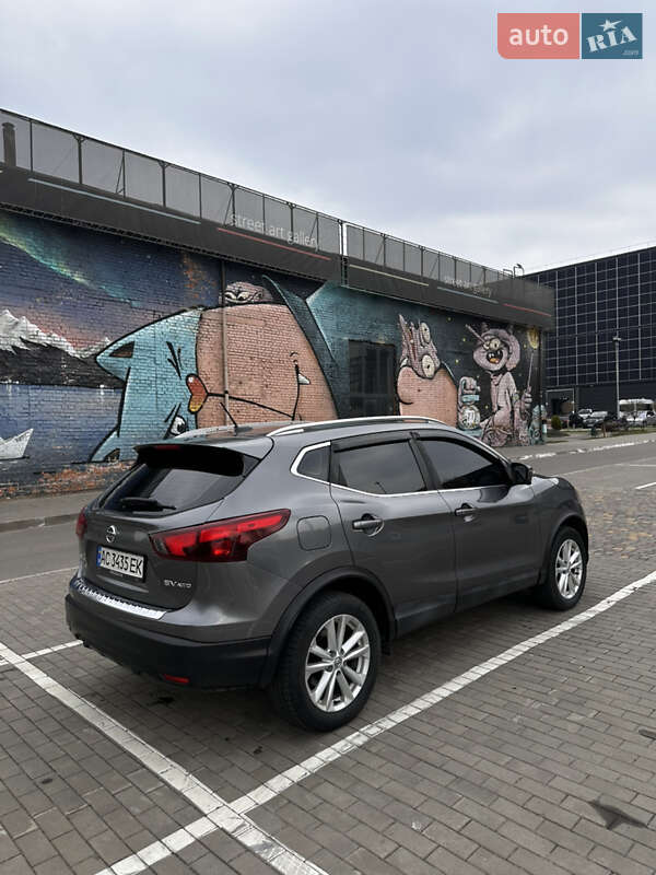 Внедорожник / Кроссовер Nissan Rogue 2017 в Луцке