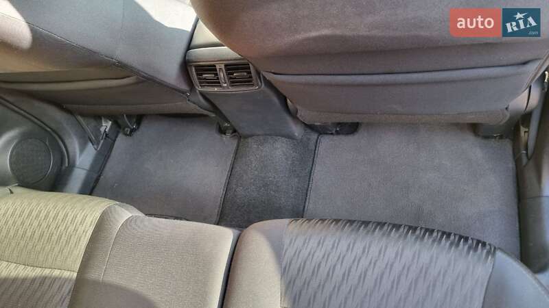 Позашляховик / Кросовер Nissan Rogue 2018 в Львові