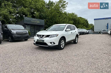 Позашляховик / Кросовер Nissan Rogue 2016 в Рівному