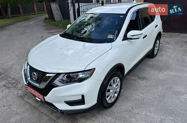 Позашляховик / Кросовер Nissan Rogue 2017 в Києві
