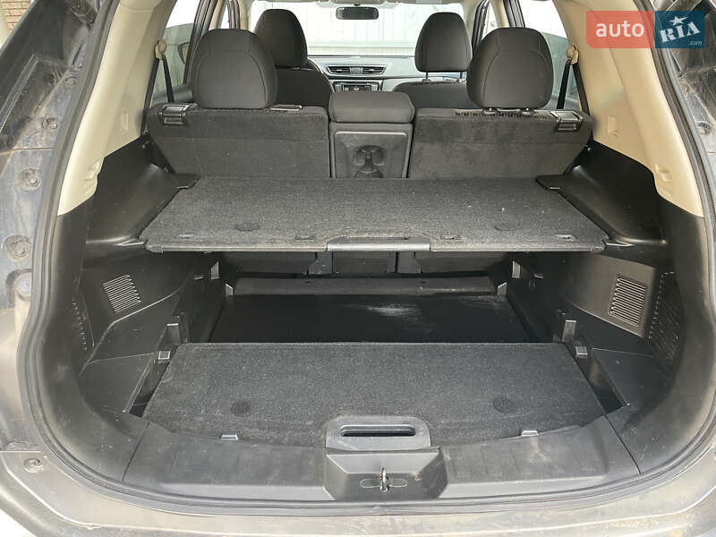 Позашляховик / Кросовер Nissan Rogue 2018 в Києві