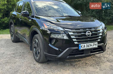 Позашляховик / Кросовер Nissan Rogue 2024 в Києві