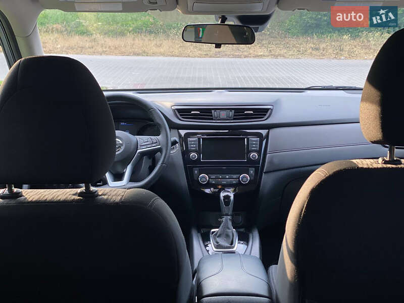 Позашляховик / Кросовер Nissan Rogue 2020 в Кременчуці