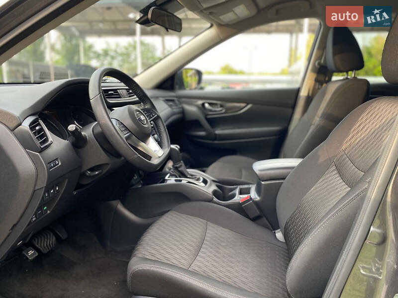 Позашляховик / Кросовер Nissan Rogue 2020 в Кременчуці