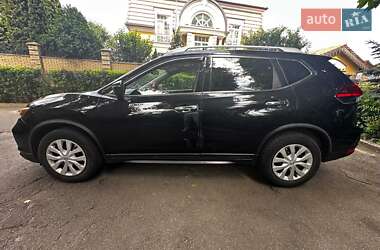 Внедорожник / Кроссовер Nissan Rogue 2016 в 