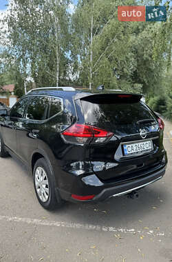 Внедорожник / Кроссовер Nissan Rogue 2016 в 