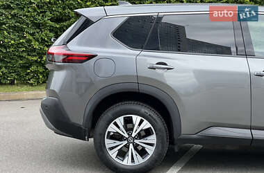 Внедорожник / Кроссовер Nissan Rogue 2020 в 