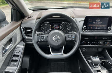 Внедорожник / Кроссовер Nissan Rogue 2020 в 
