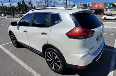 Внедорожник / Кроссовер Nissan Rogue 2016 в Киеве