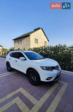 Внедорожник / Кроссовер Nissan Rogue 2016 в Киеве
