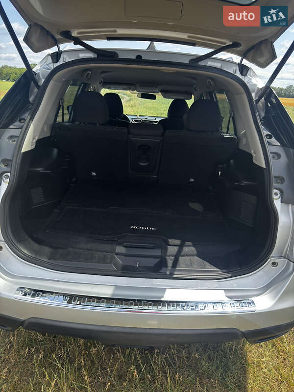 Внедорожник / Кроссовер Nissan Rogue 2016 в Полтаве фото 9 Внедорожник / Кроссовер Nissan Rogue 2016 в Полтаве