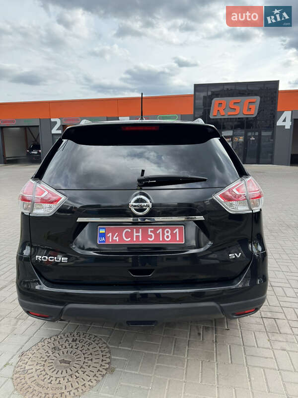 Внедорожник / Кроссовер Nissan Rogue 2016 в Харькове