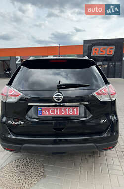 Внедорожник / Кроссовер Nissan Rogue 2016 в 